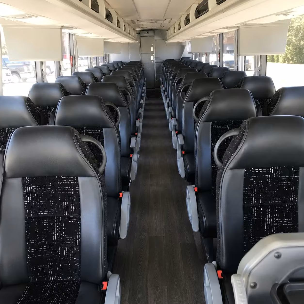 charter bus rentals for davenport corporate events and business travel