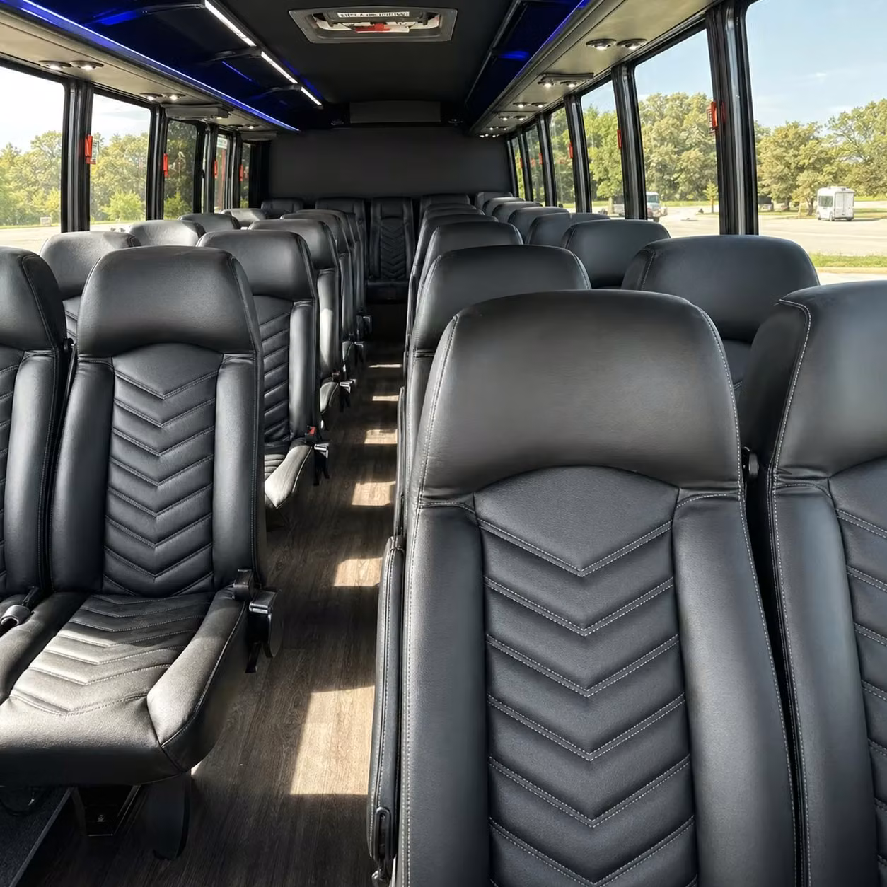 davenport 15 passenger minibus rental