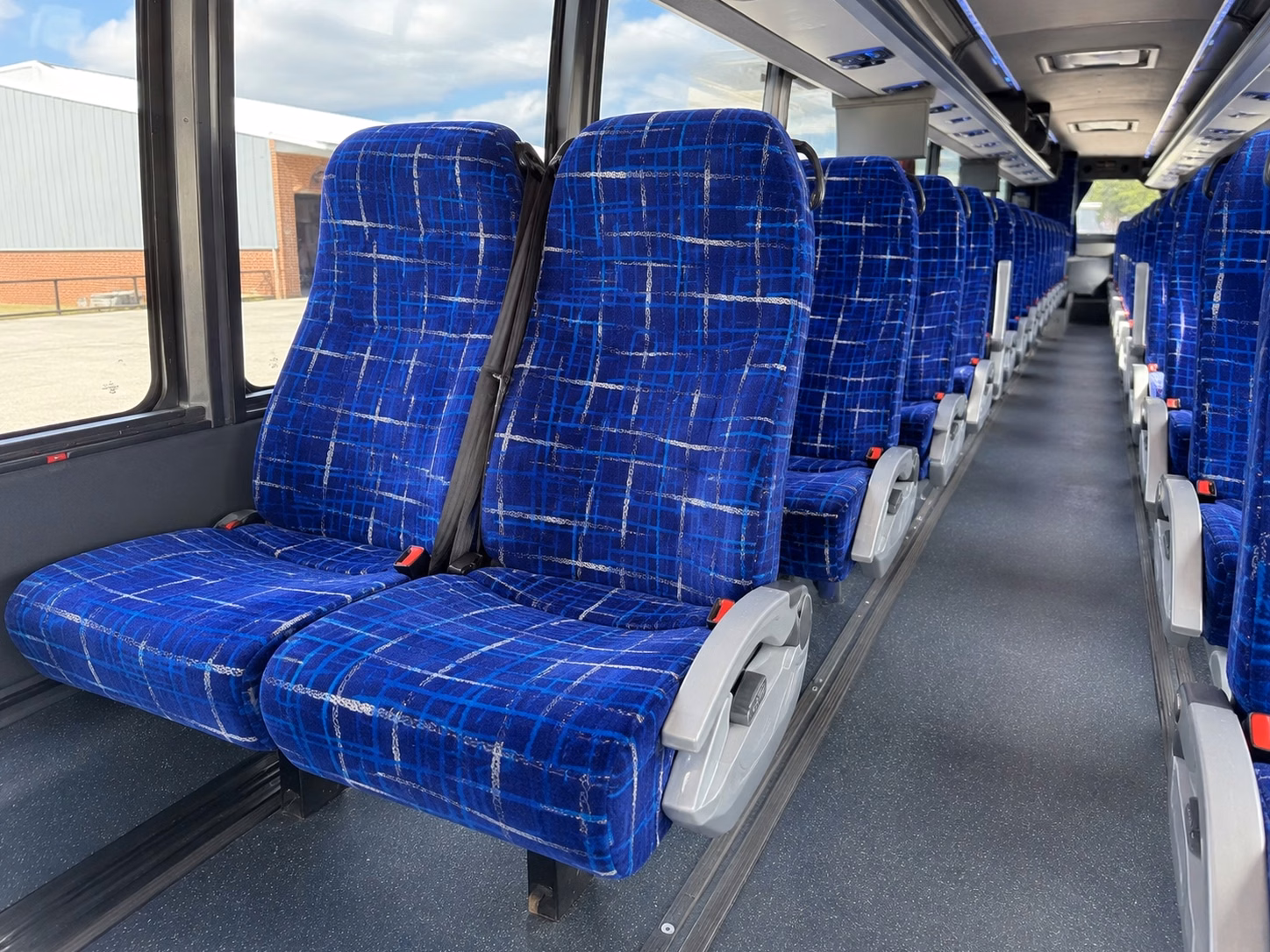 davenport 56 passenger charter bus rental
