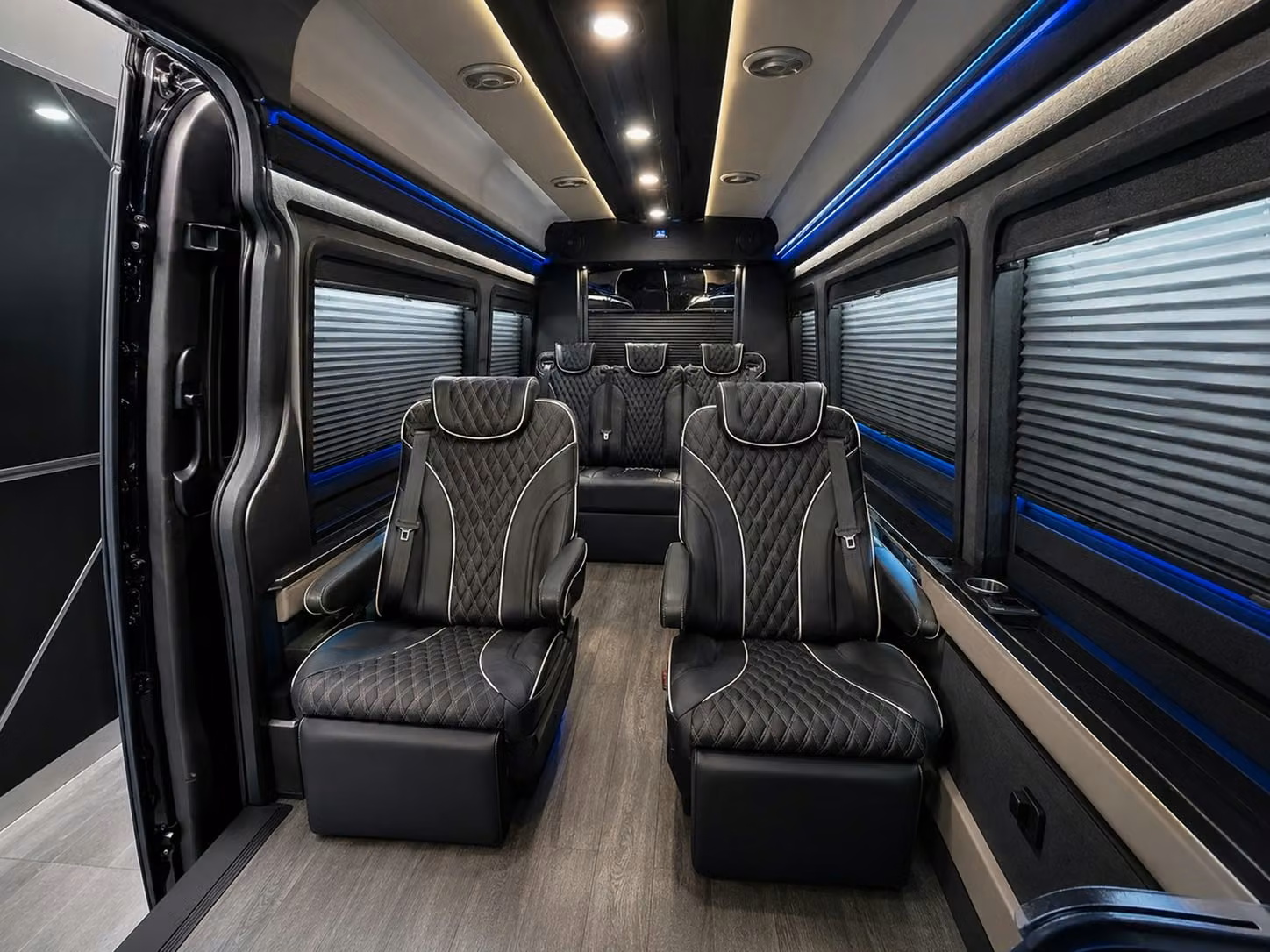 wedding guest and special event airport shuttles in the quad cities